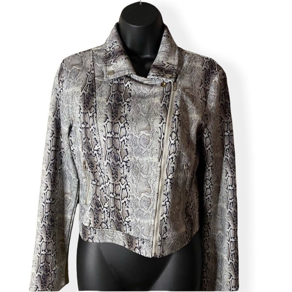 Have Windsor Gray Snake Skin Zipper Soft Jacket collared